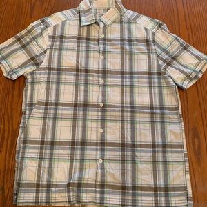 Men’s Old Navy plaid short sleeve shirt